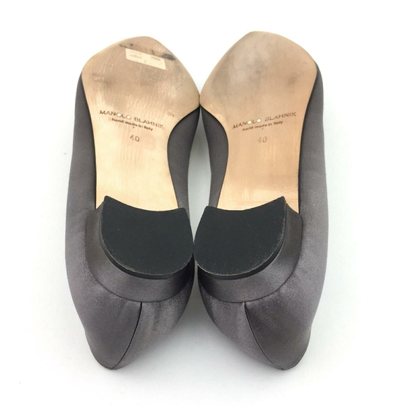 MANOLO BLAHNIK Hangisi Jeweled Pointy Toe … - Picture 10 of 13